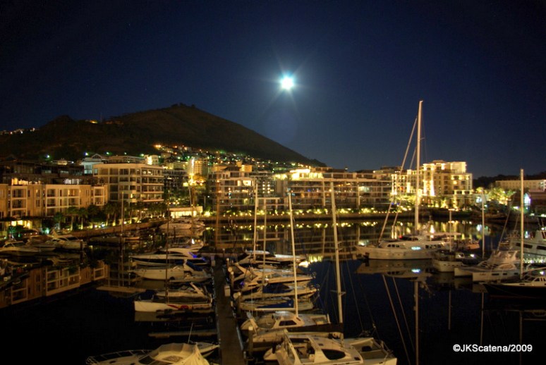 Signal Hill on a full moon