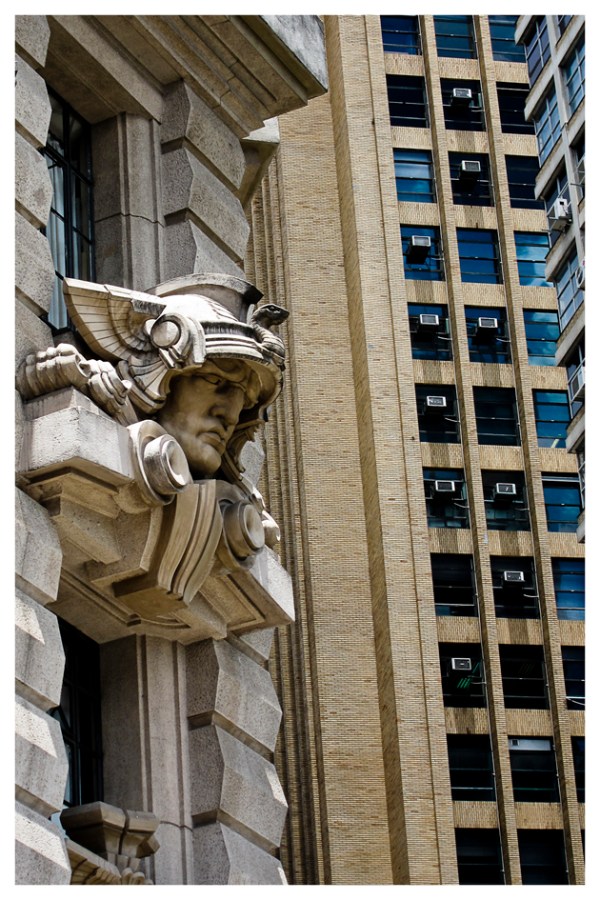 São Paulo: Downtown building São Paulo: Downtown building