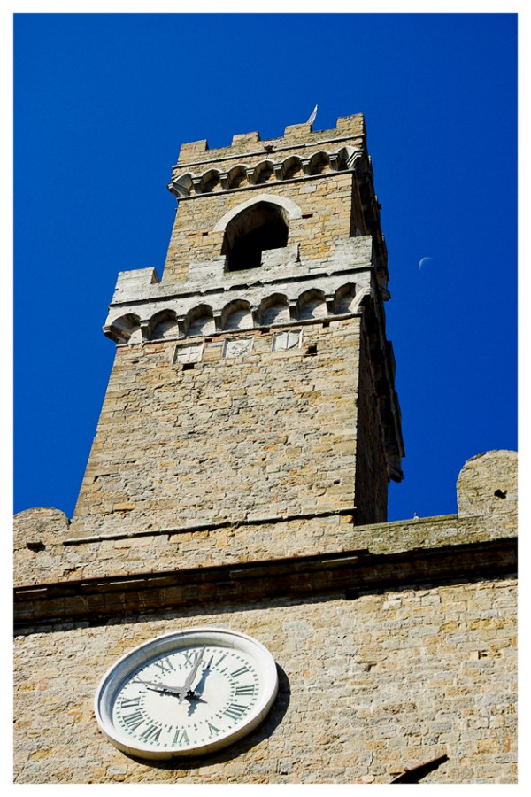 Volterra: 9 della mattina